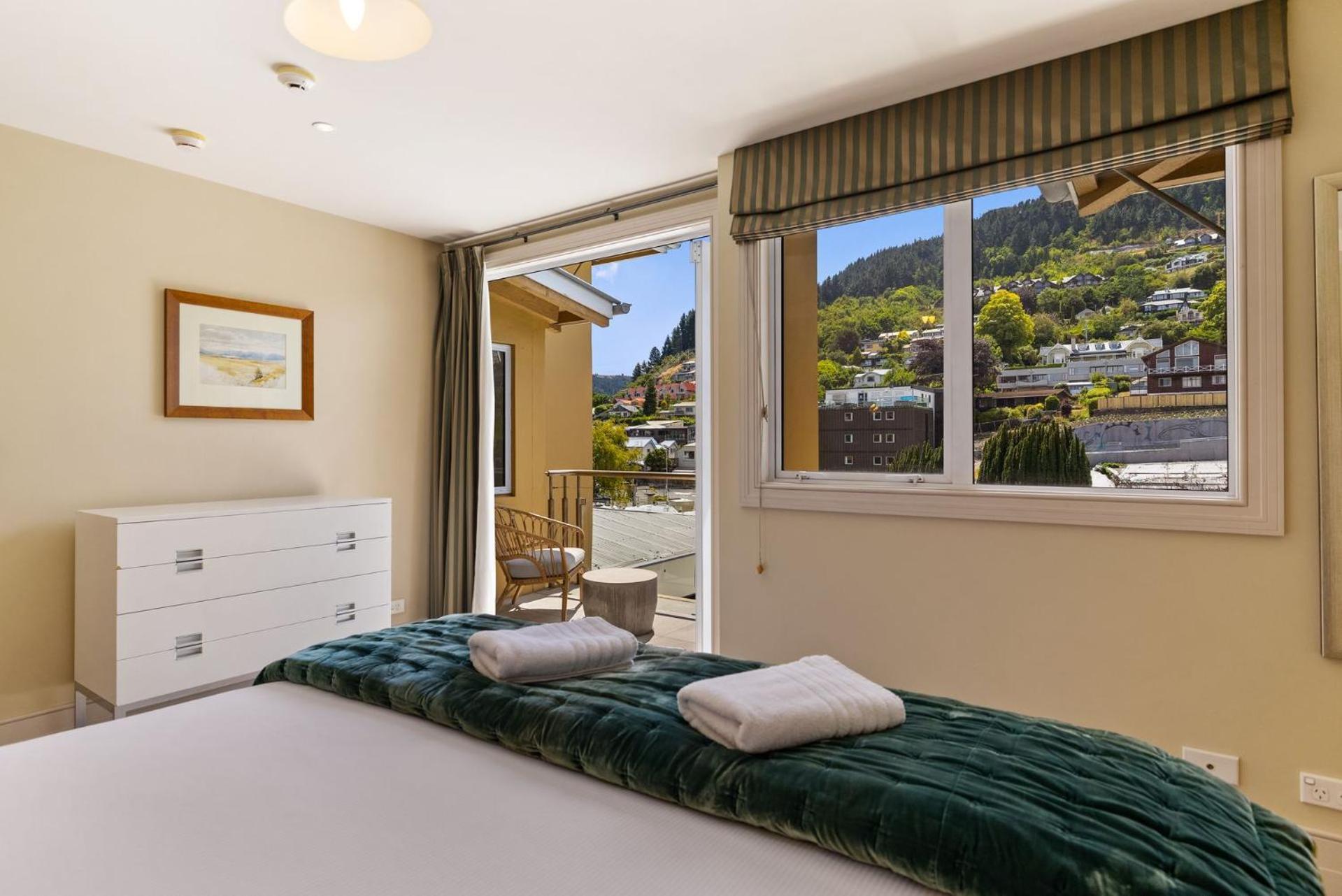 Chambers City Centre Penthouse Queenstown Exterior photo